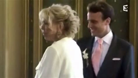 emmanuel macron et brigitte mariage|Les images inédites du mariage de Brigitte et。